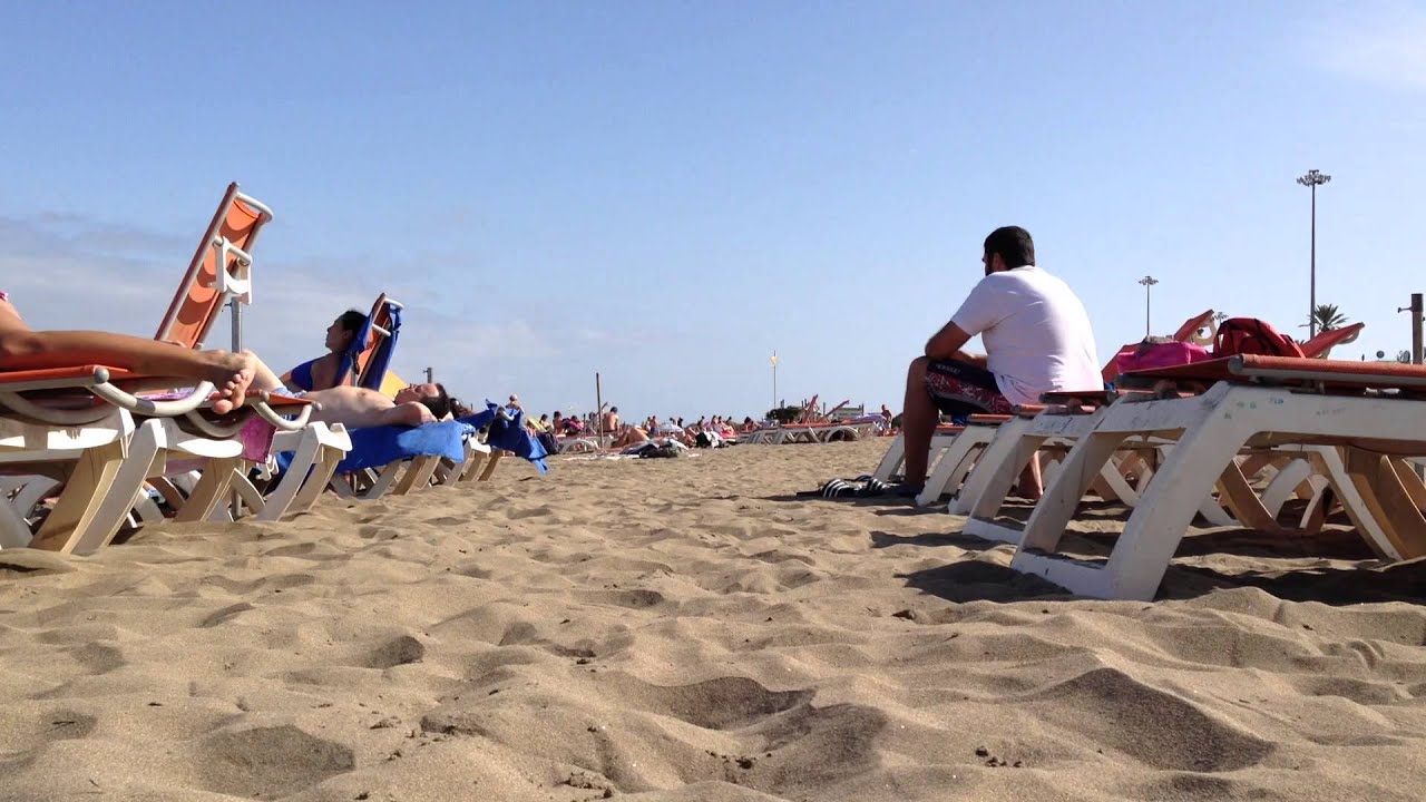 Playa del ingles bandera amarilla Beach Canary Islands Gran canaria
