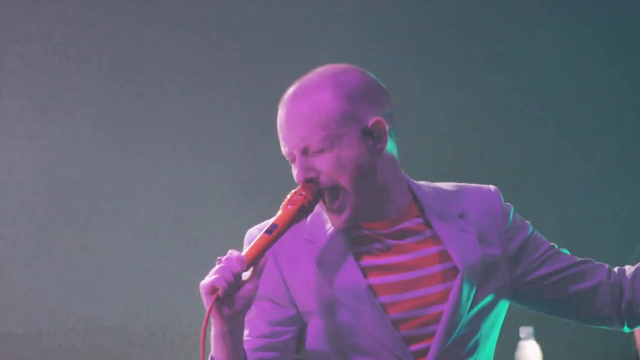 Two Door Cinema Club - Eat that up, it's good for you + Someday [LIVE] 4K