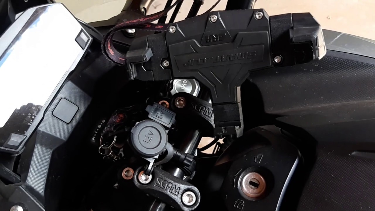 NC750X - Equipada com Gps Garmin e Suporte Givi para Celular.