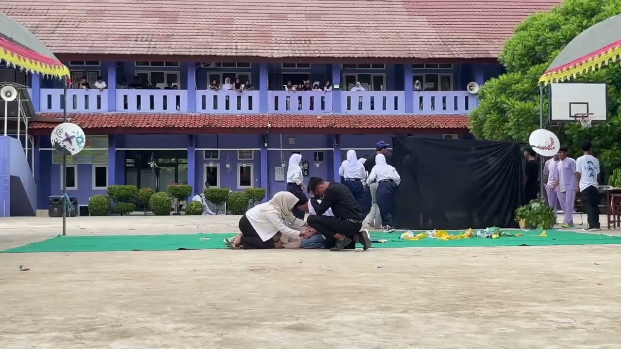 Drama Musikal XI-10 yang berjudul 