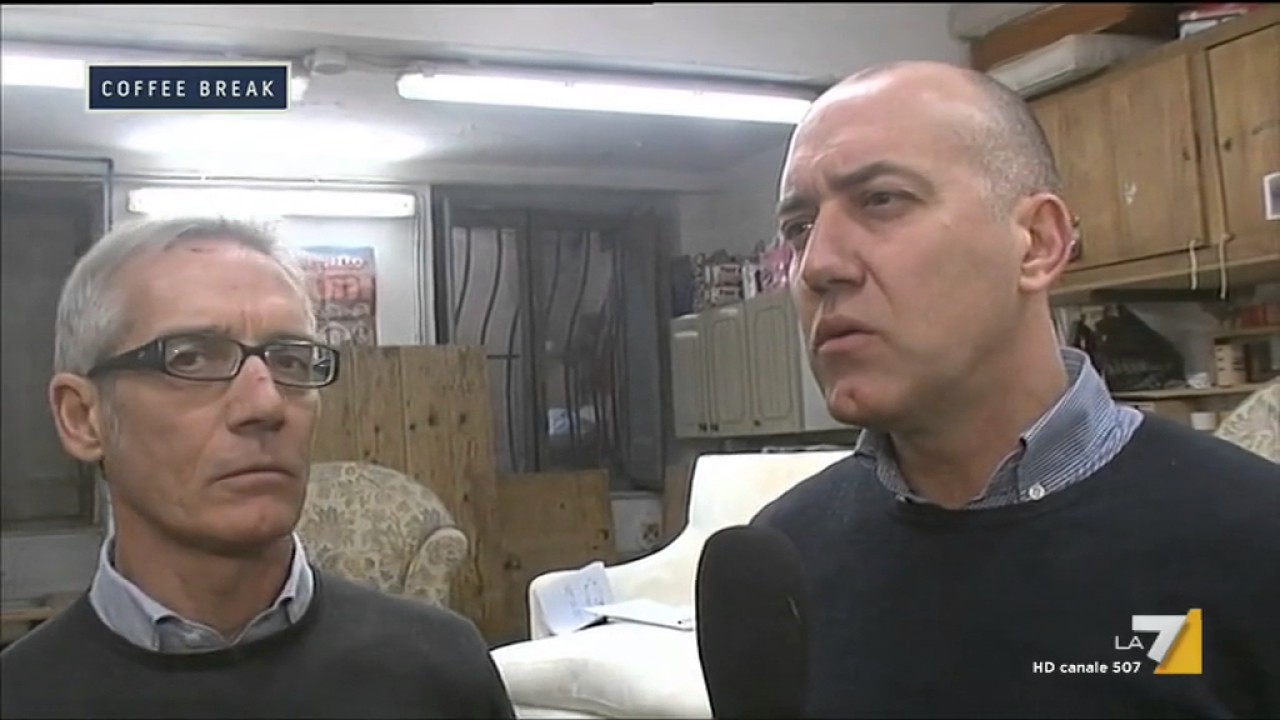 Nei centri storici chiudono sempre più attività commerciali