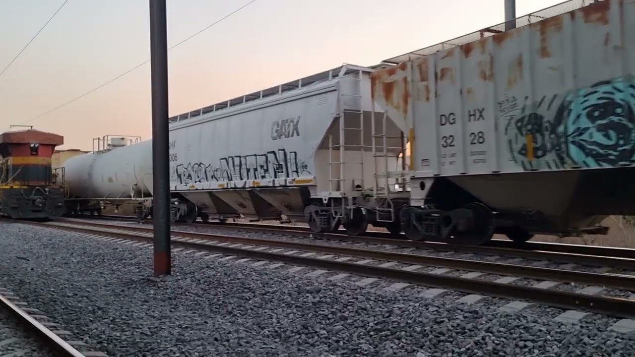 CPKC 9777 M-291 MERCANTIL MÉXICO MONTERREY AL NORTE CON SALUDO DEL MAQUINISTA