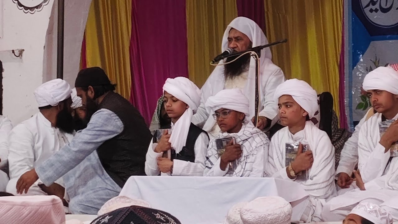 QUSBA HARRA BEAUTIFUL NAAT SHAREEF NABI G AYA GAY MAHISA AYA GAY HFIZE MOHAMMED ASHRAF 