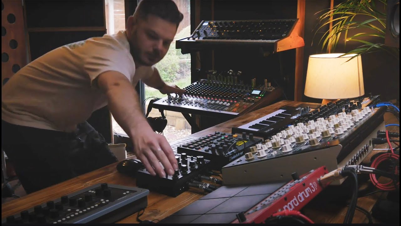 Made By Pete 'Harrar' (Live) - Moog Sub37, Nord Drum 3p, Elektron Digitakt, Novation Peak