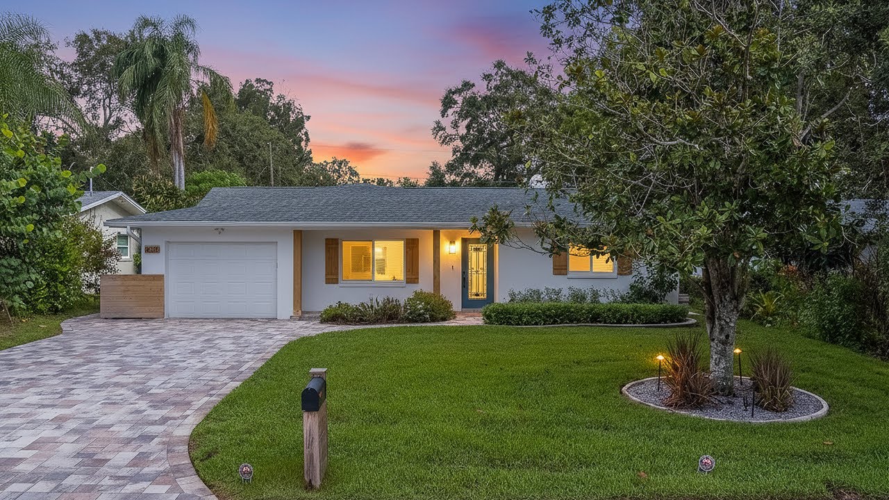 Amazing Home for Sale in Dunedin FL | Florida Coastal Living Near Clearwater & Tampa Bay