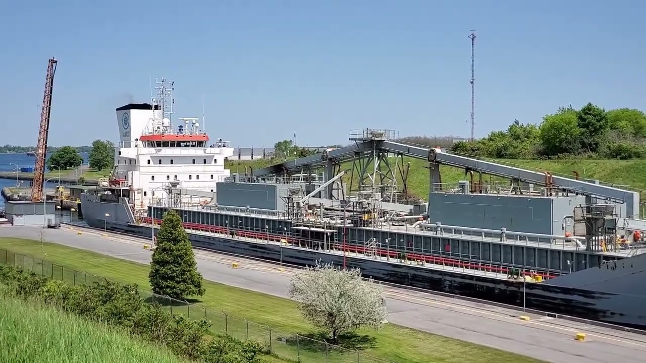 St Lawrence Seaway, Iroquois Lock