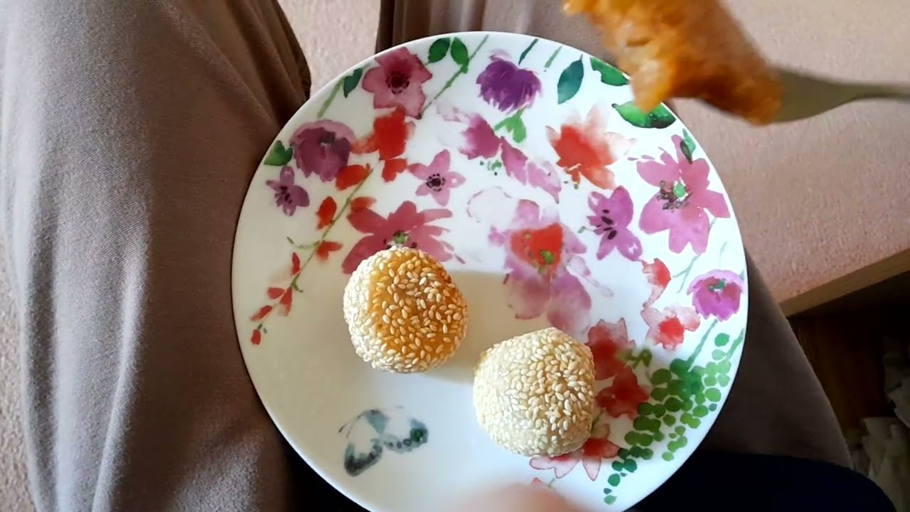 Brown Sugar Tarts & Sesame Balls Eating ASMR