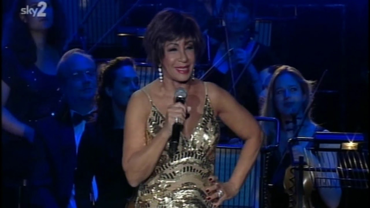 Dame Shirley Bassey at the Ryder Cup -2010-