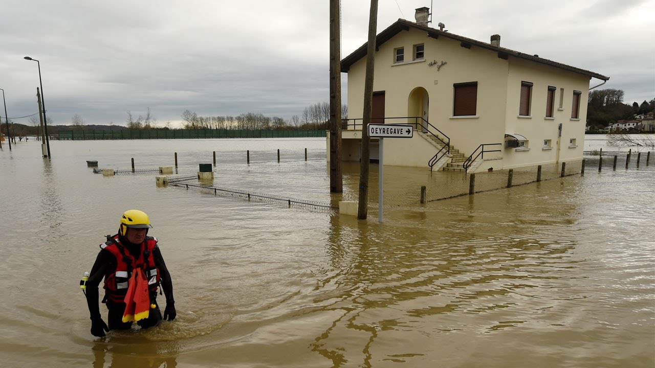 Southwest France hit by new flooding as river overflows its banks again