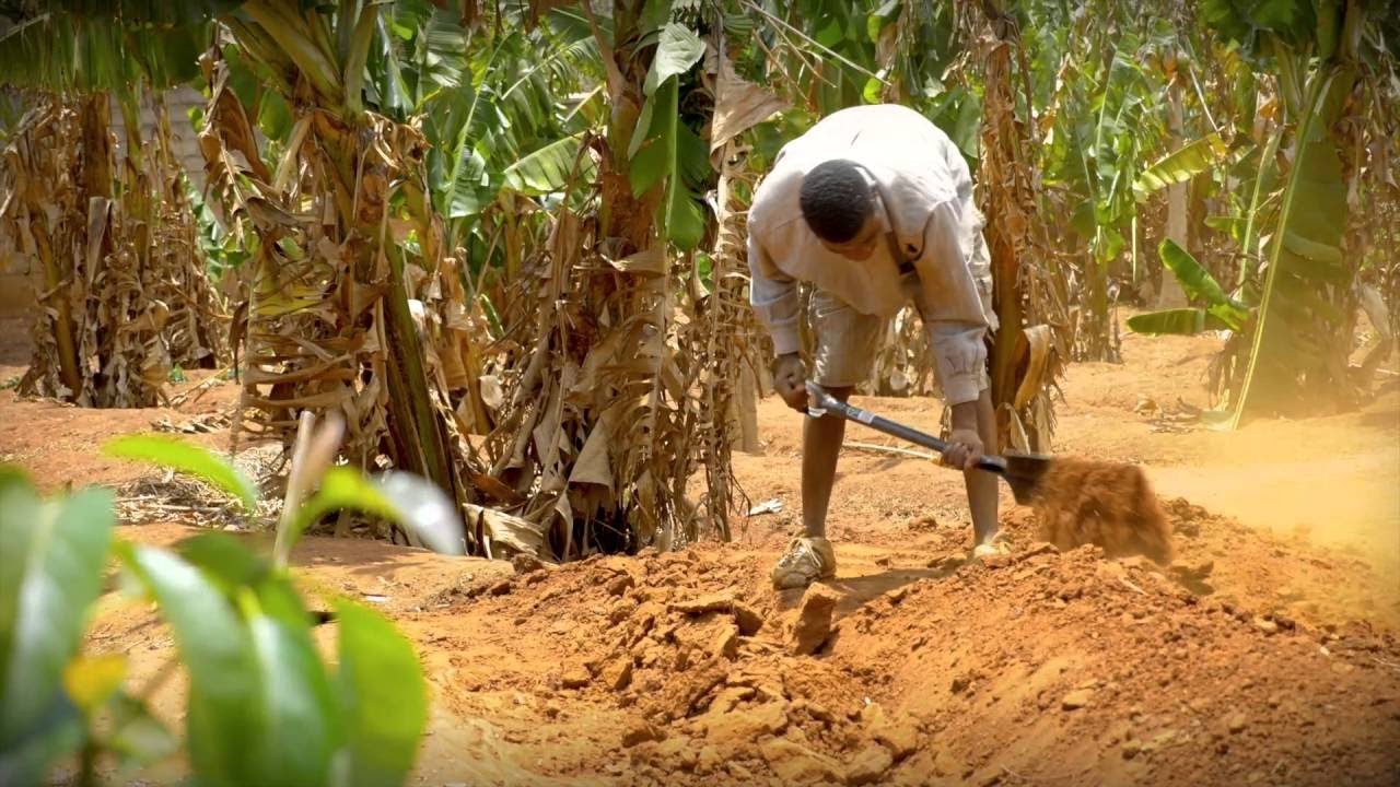 Avuye ikuzimu abajijwe ibibazo byinshi amenye amabanga menshi  ni Video sinkuru mbarirano