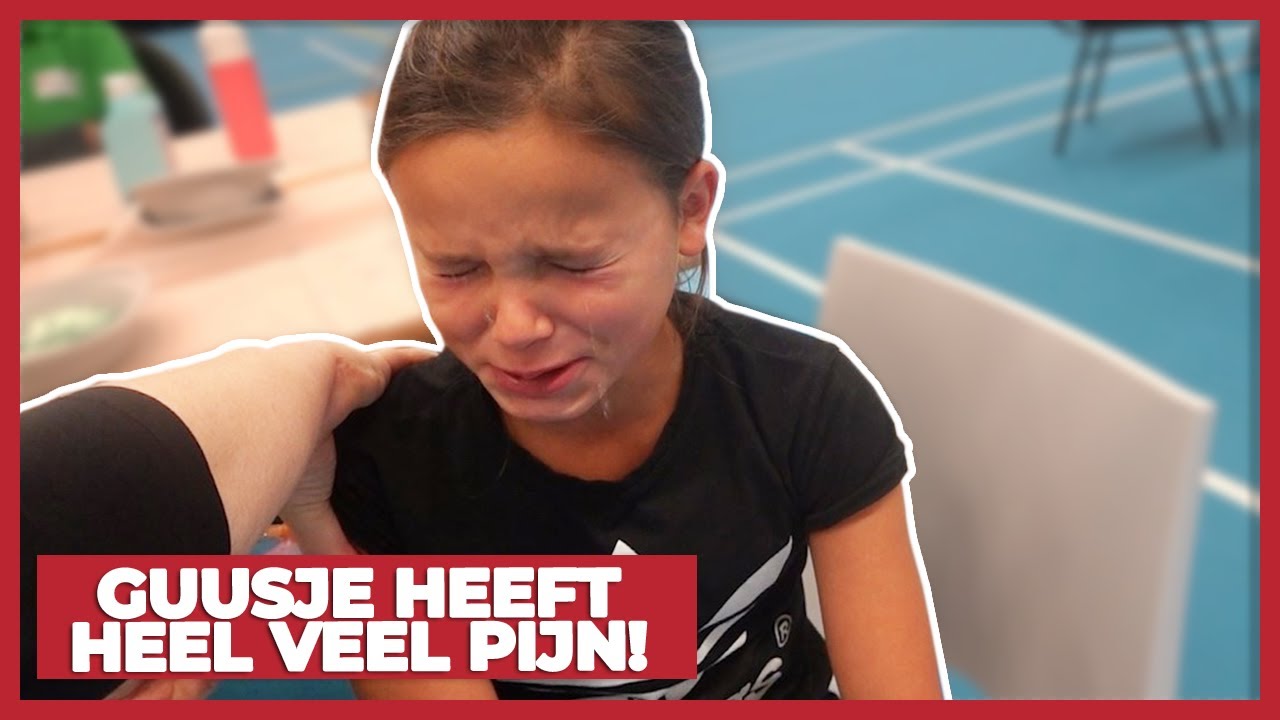 GUUSJE HEEFT HEEL ERG VEEL PIJN!!💉 (cola - sinas prik) - #824