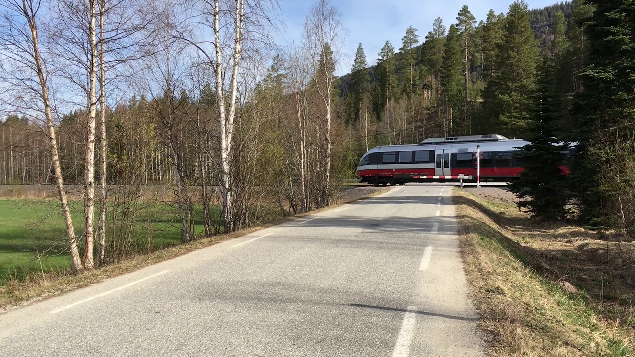 (Behind the scenes) Evenstad Railroad crossing, Norway 2 / Evenstad Planovergang 2