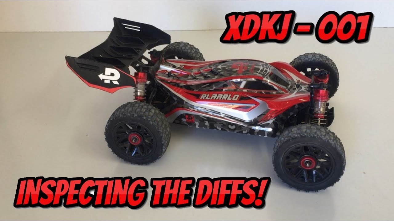 Inspecting the Diffs for Grease on the new XDKJ-001 1/14 RC Buggy