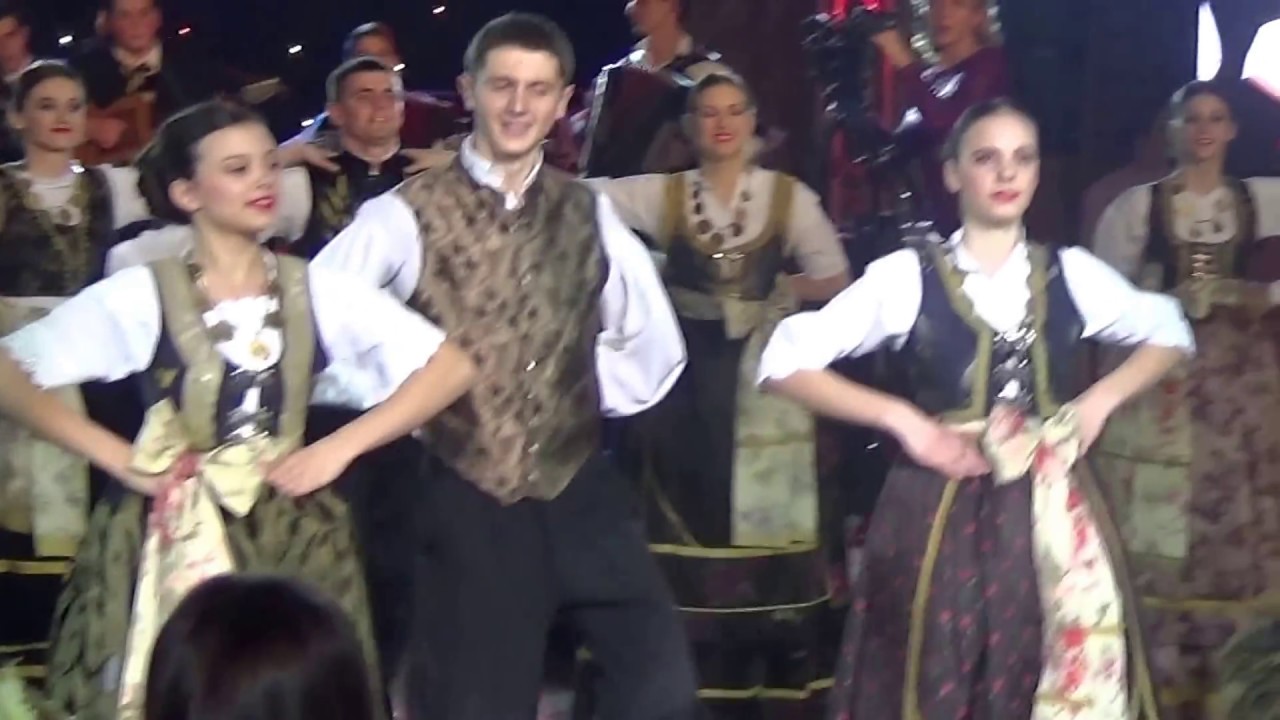 „Veliko prelo 2017“-HKC “Bunjevačko kolo“ — Momačko kolo