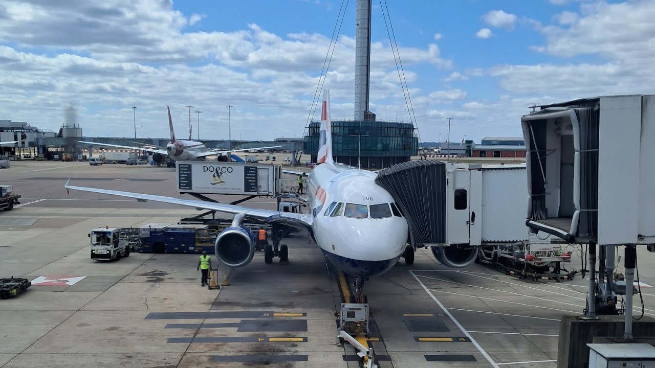 British Airways landing in London LHR