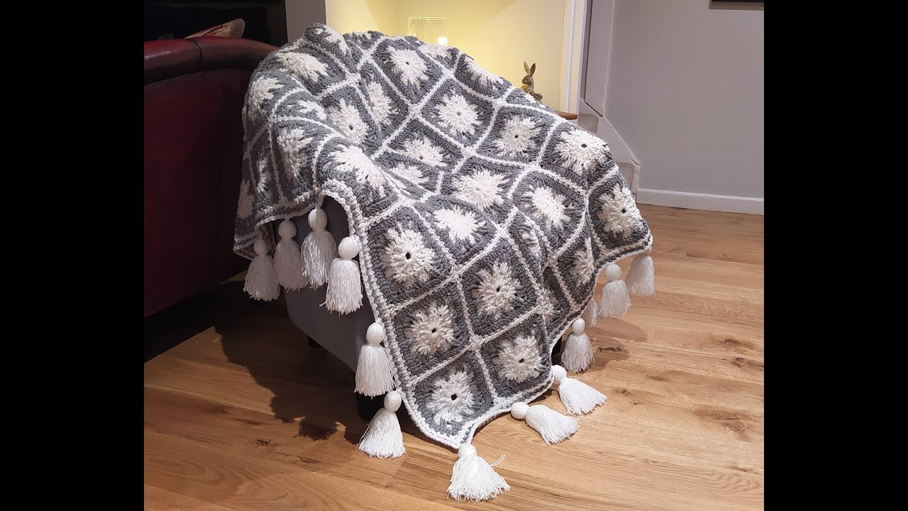 How To Crochet This Chunky Snowflake Throw, J-A-Y-G So No Sewing! Fab Holidays Project.