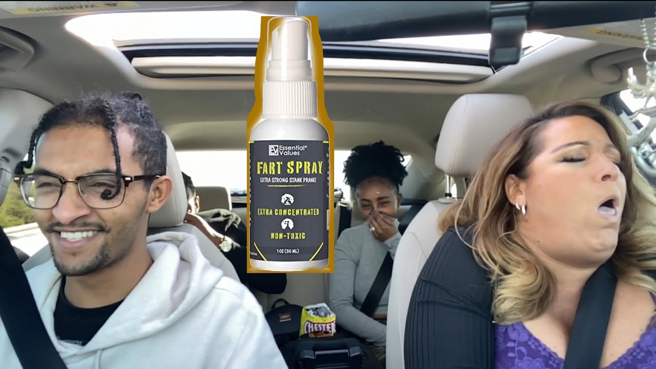 Fart Spray prank on Mom 🤮🤮🤢🤢💩💩 **she almost Threw up**