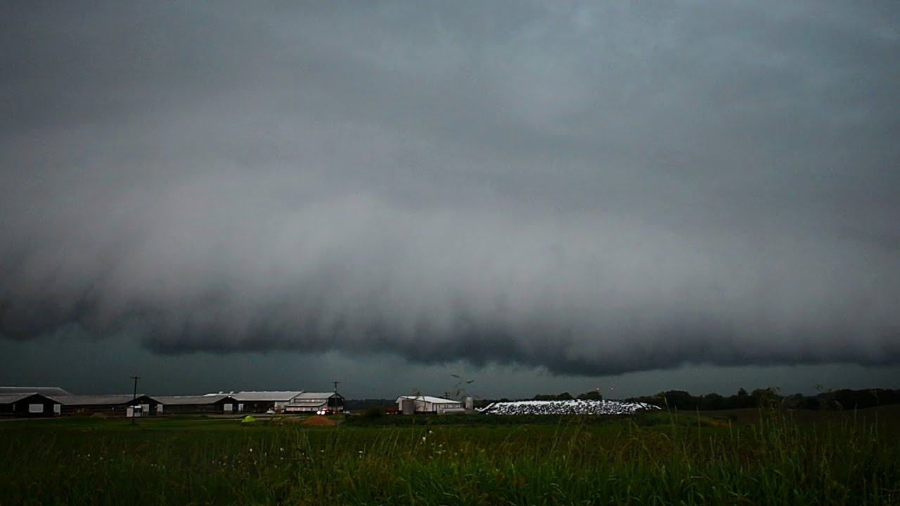 Tornado-Warned Thunderstorm with Epic Structure, Strong Winds, Heavy Rains - Hebron, WI - 6/3/24