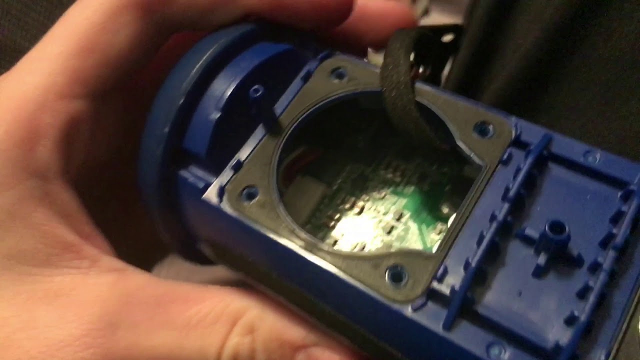 JBL FLIP 3 NO SOUND PROBLEM SOLVONGz EASY FIX!!