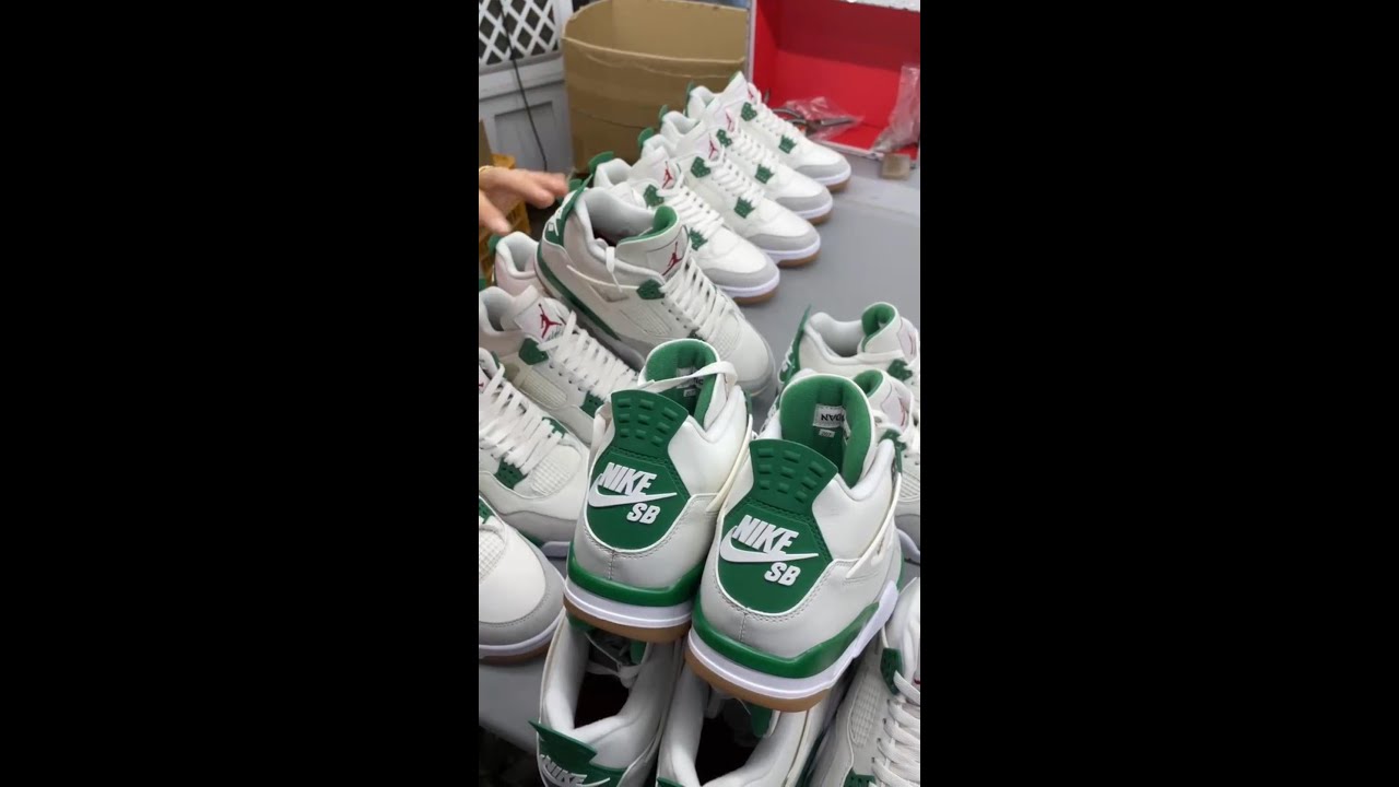 THE PRODUCTION PROCESS || AIR JORDAN 4 RETRO SP 'PINE GREEN' || MADE IN OG FACTORY