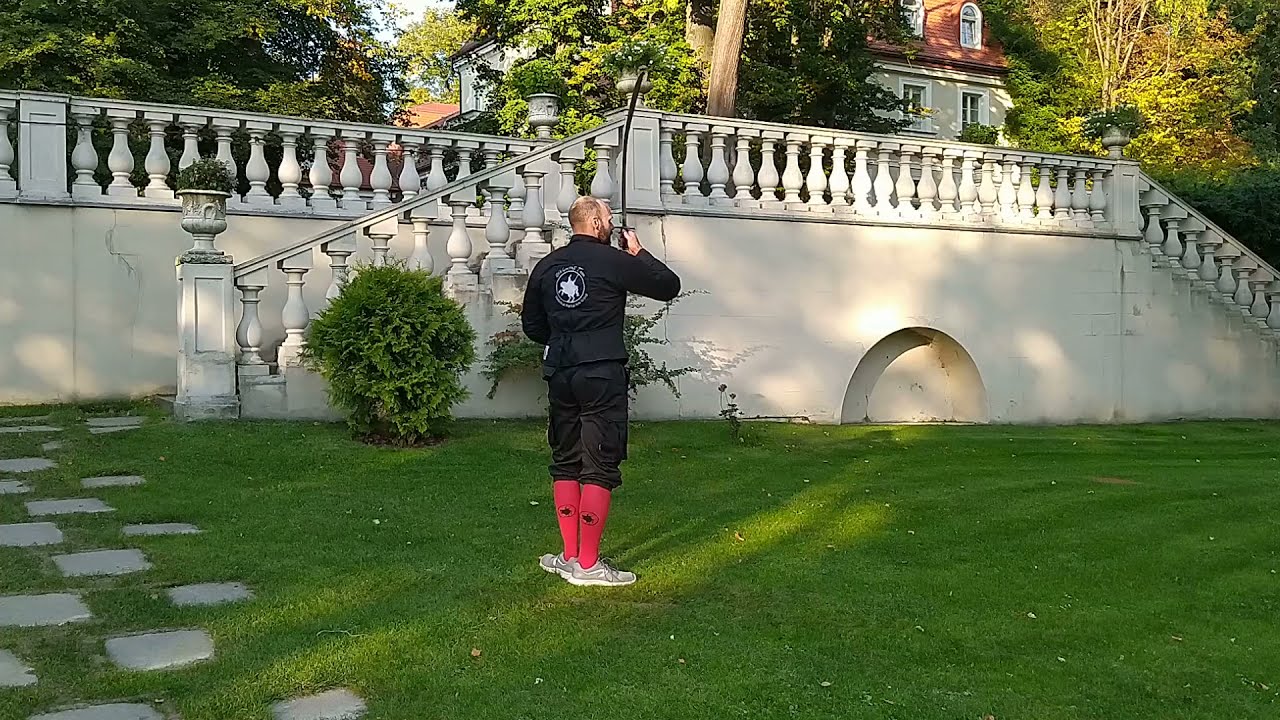Hungarian style sabre cutting sequence