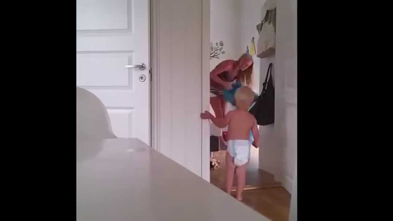 Tvillinger og leggetid! / Twins bedtime