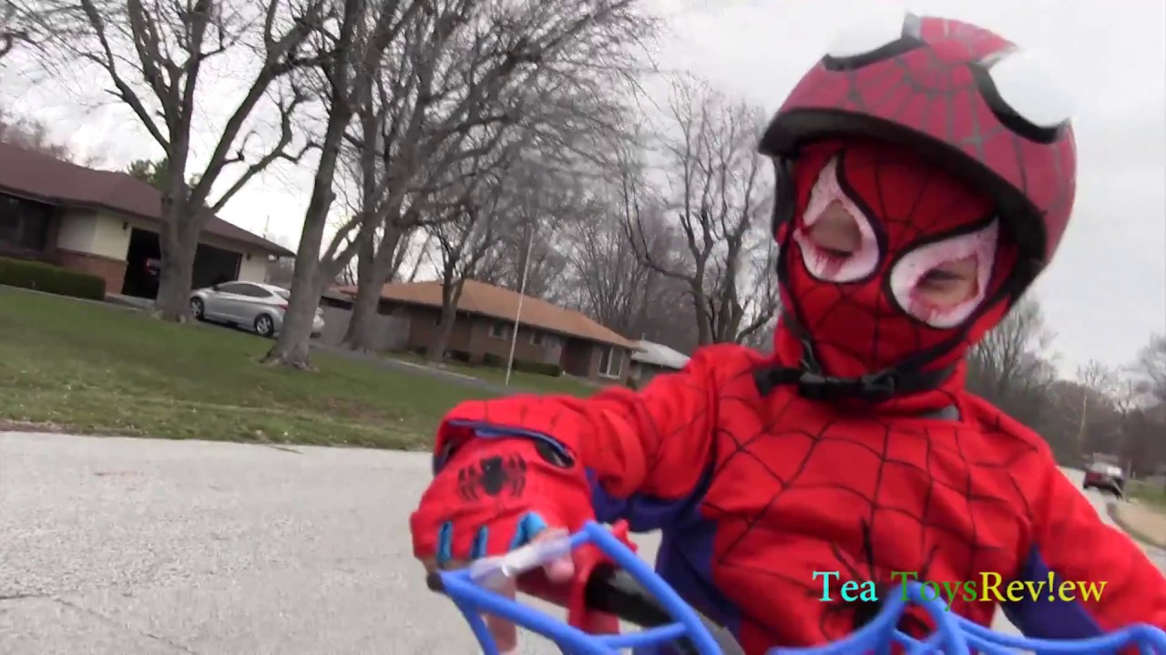 Spider-Man Boys' Bike & Helmet/ Review by tea much much fun.