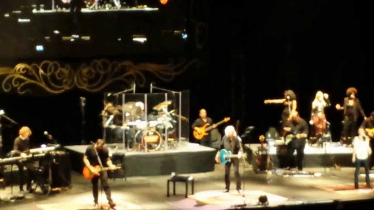 Barry Gibb Staying Alive O2 Dublin Ireland