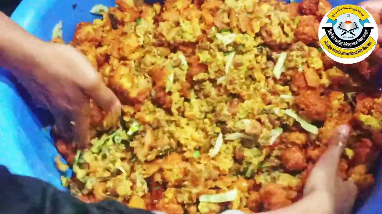 জিহাদীয়া ইসলামিয়া ইন্টারন্যাশনাল হিফজ মাদ্রাসার প্রথম দিনের ইফতার 