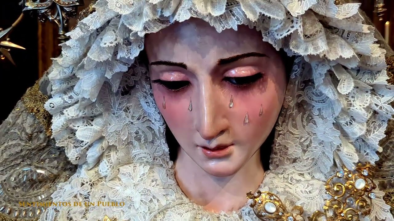 Besamanos Virgen de la Piedad