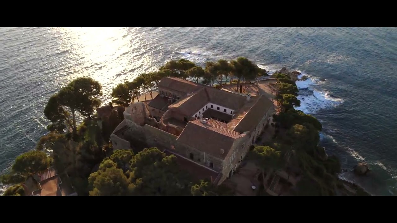 Luxury Barcelona | SEAHAVEN | Cliffside Gem with Breathtaking Views
