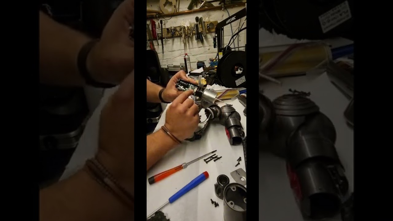 Dyson V11 Torque Drive Gold defective! Brush not rotating