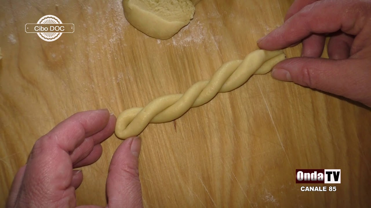 I biscotti al latte delle nonne :-) Preparazione delle Treccine Siciliane :-)