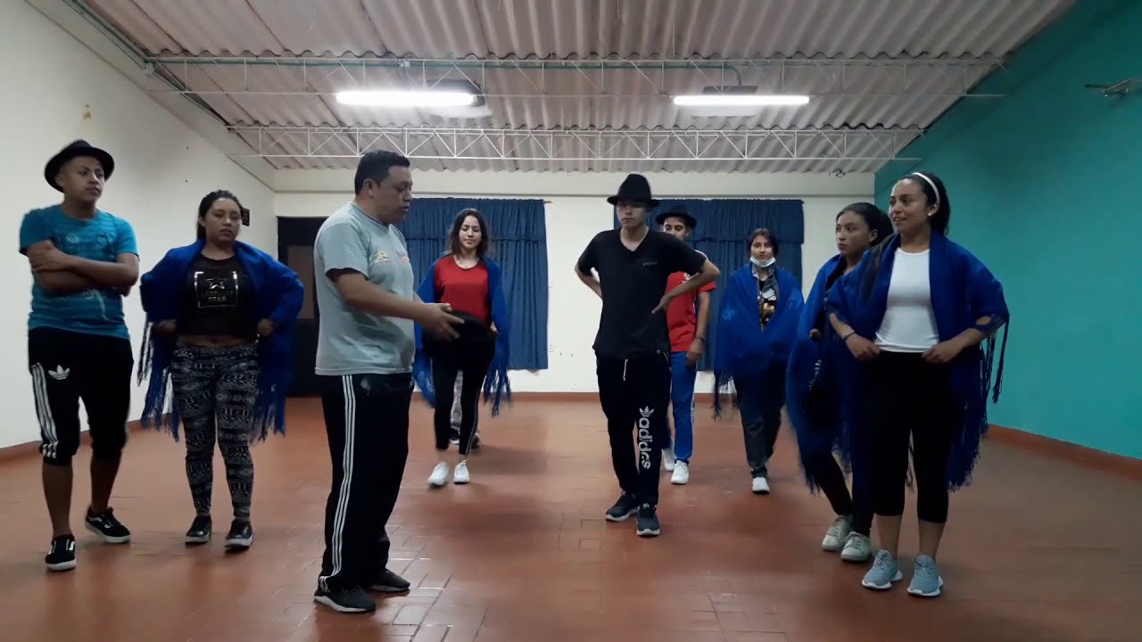 ASÍ SE DANZA EL SONSUREÑO 1