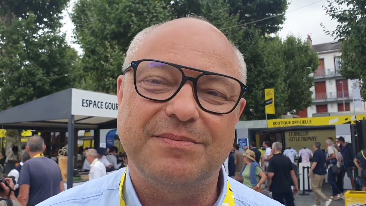Tarbes - Au coeur du village du Tour de France