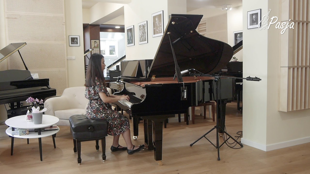 YAMAHA C3X - J. S. Bach - Partita c-mol BWV 826 - Tanchanok Yimsomboon - PASJA