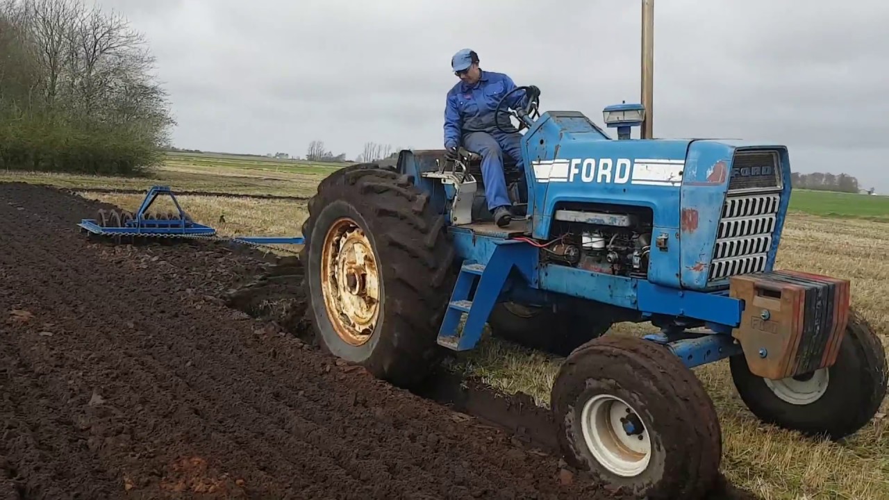 ford 8000 Ploughing (pure sound)