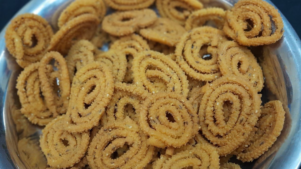 ಸುಲಭವಾಗಿ ಗರಿಗರಿಯಾದ ಚಕ್ಕುಲಿ ಮಾಡುವ ವಿಧಾನ | crispy and instant chakli recipe in Kannada