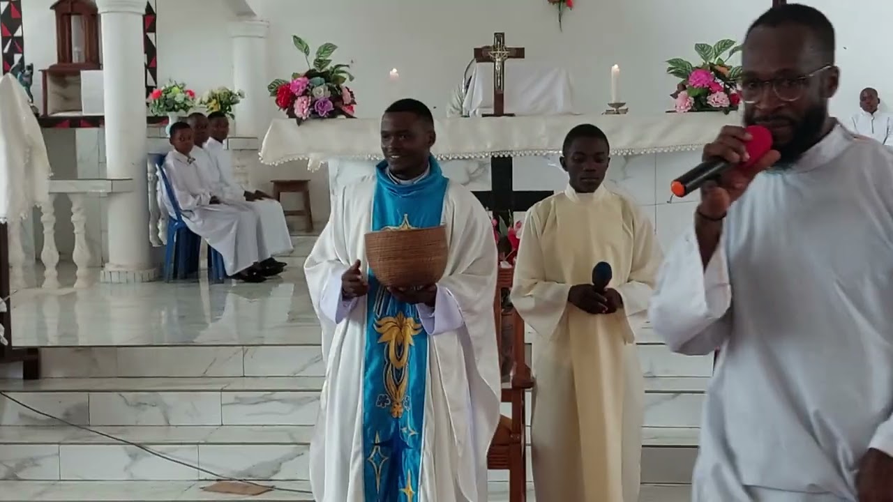 Louanges à La Bienheureuse Vierge Marie avec la Chorale Saint Kisito de Ngoantete