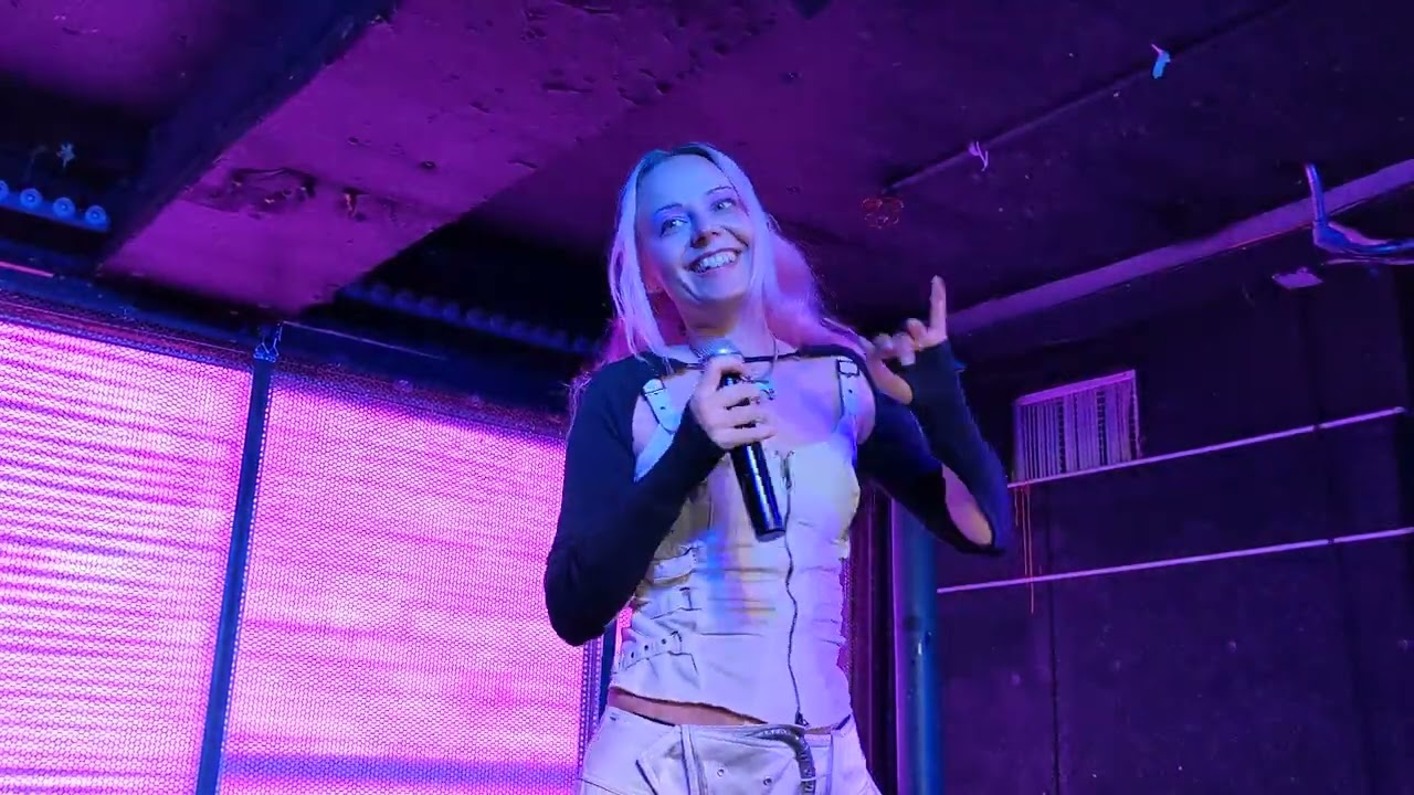 Hannah Diamond @ Elsewhere (Zone One), Brooklyn (2023-10-14)