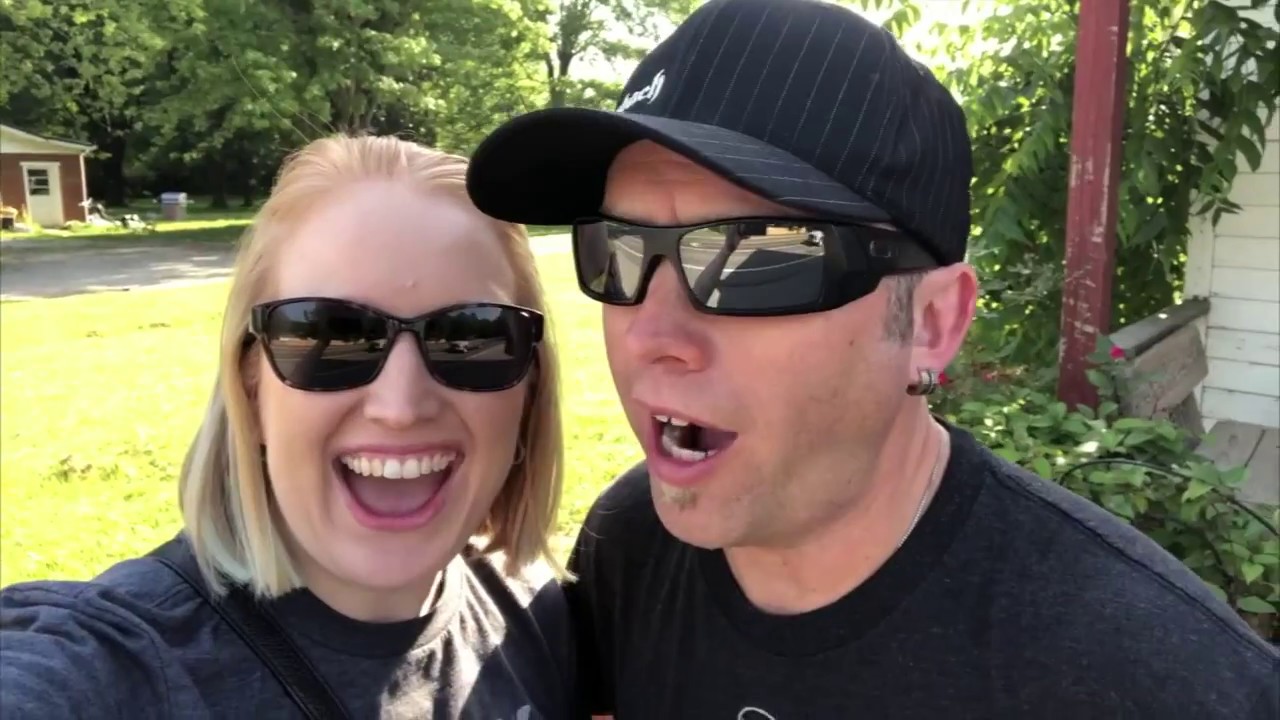 Marcy Jo's Mealhouse: Oh My Biscuits & Gravy!