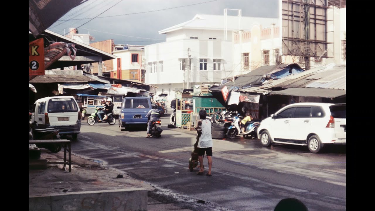 Kamera Analog | Yashica Zoomate 70 + Kodak Vision 3 250D By Hungry For Film