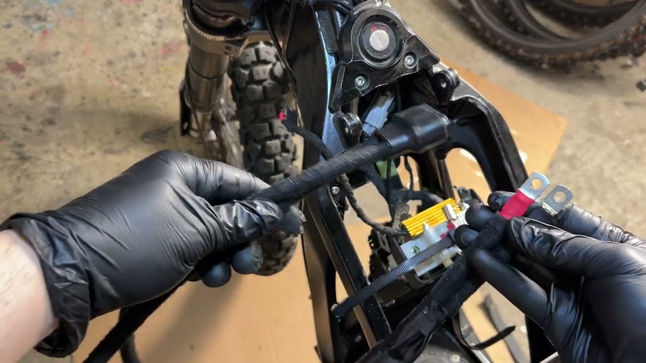 QS8 Power Harness Install for Surron Light Bee