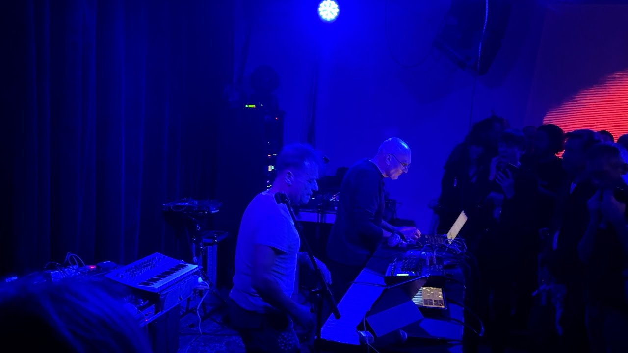 ESPLENDOR GEOMETRICO (Live) @ LES ATELIERS CLAUS  (31.01.2026 - BRUSSELS)