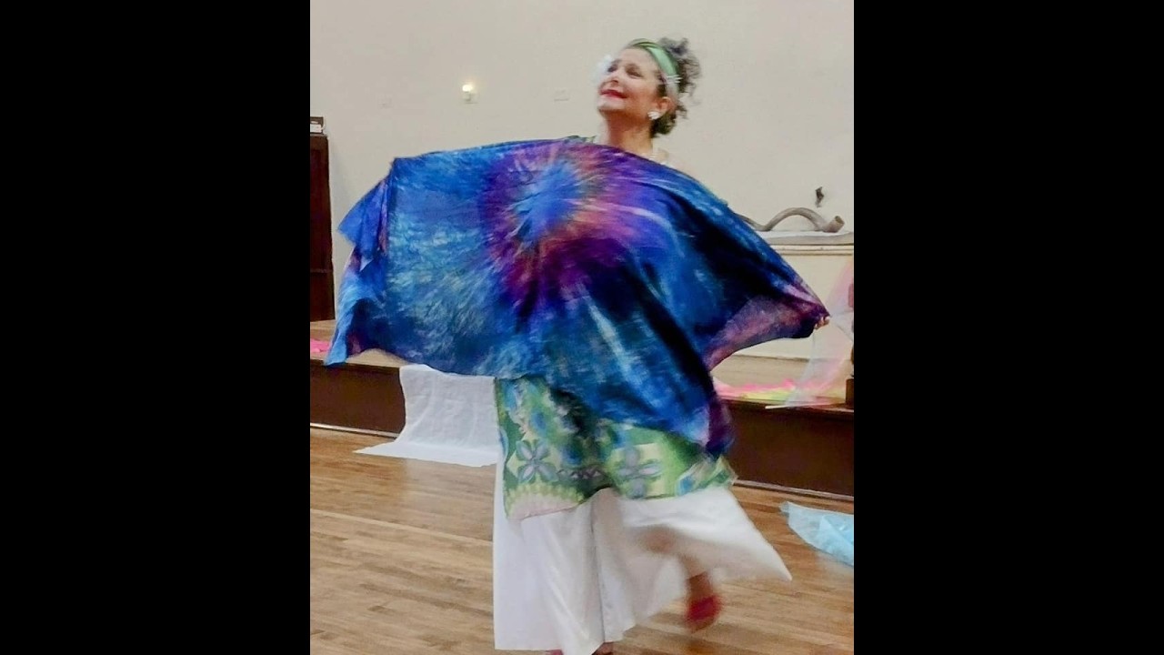 Liora Ziet dances, 