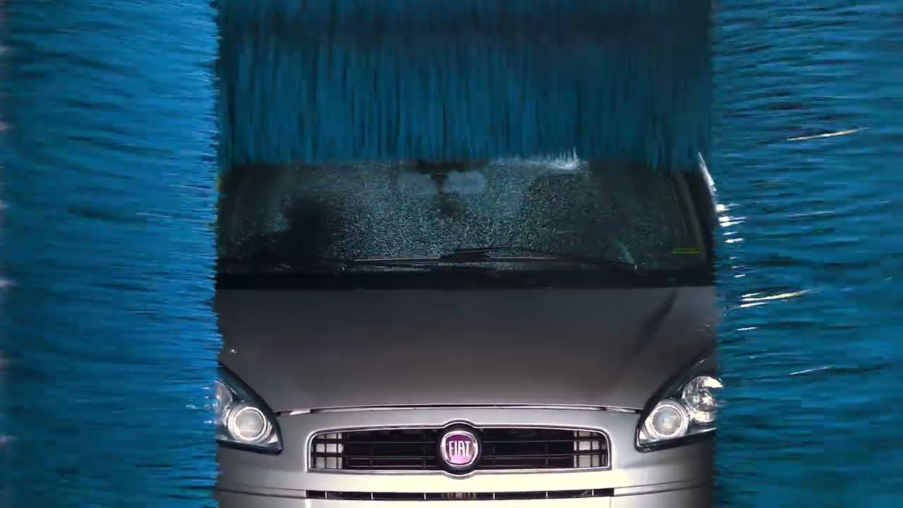 M&aacute;quina de lavar carro autom&aacute;tica. M&aacute;quina autom&aacute;tica de lavagem de carros da ceccato.