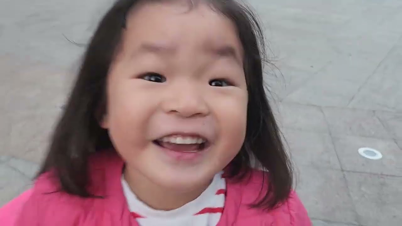 251104 류자매 씽씽이 타기