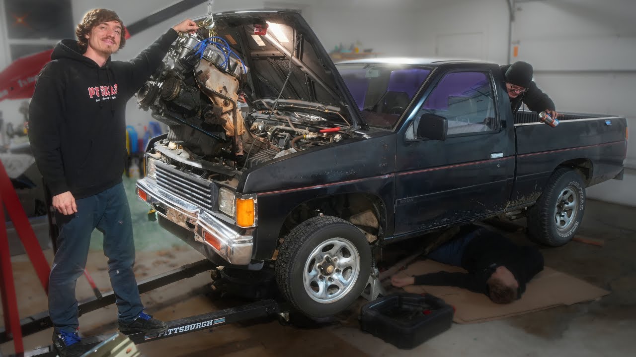 Начинается ремонт Nissan Hardbody!