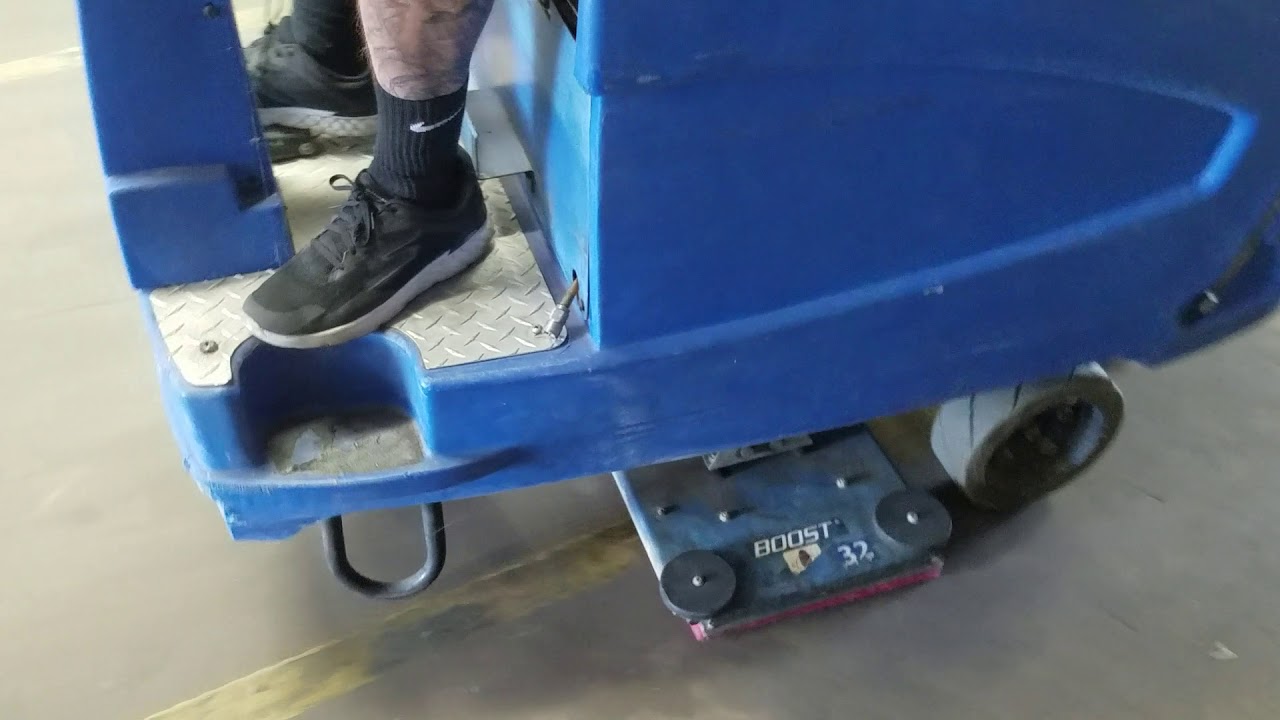 Clarke Riding Floor Scrubber