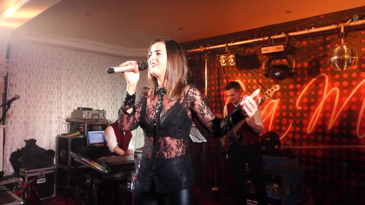 LISA MCHUGH LIVE WOODLANDS HOTEL 22 5 16